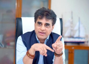 અમરેલીની શાળામાં બાળકો દ્વારા ગેમિંગ ચેલેન્જમાં હાર્યા પછી પોતાના હાથ પર બ્લેડથી ચીરા મારવાનો દુઃખદ …