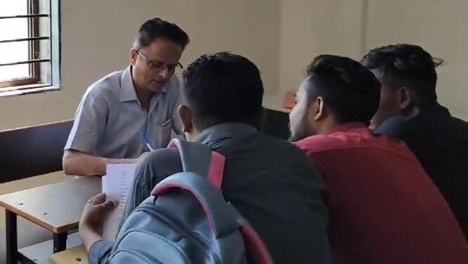 મોરવા હડફ ખાતે તાલુકા કક્ષાનો ઔદ્યોગિક રોજગાર અને એપ્રેન્ટિસ ભરતી મેળો યોજાયો