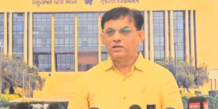 ખેત તલાવડીમા જીઓમેમ્બ્રેનની ફિટ કરી આપવાની યોજનામાં અમરેલી જિલ્લાનો સમાવેશ કરવા વિધાનસભા ગૃહમાં રજૂઆ…