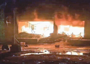 પાટડીમાં જુના બસ સ્ટેન્ડ નજીક હાર્ડવેરની બે દુકાનમાં આગ લાગી