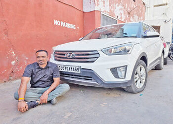 ચકલાસી ભાગોળેથી રૂા. 3.48 લાખનો દારૂ ભરેલી કાર ઝડપાઈ | Car loaded with liquor worth Rs 3 48 lakh seized from Chaklasi Bagole