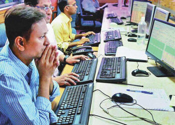 શેરબજારમાં કેશ સેગમેન્ટ અને શેર ગીરવે મુકીને થતા ટ્રેડિંગમાં પણ ઘટાડો | There has also been a declin…