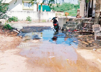 મહેમદાવાદમાં ઉભરાતી ગટરો, બંધ સ્ટ્રીટ લાઈટો અને ગંદકીના ઢગલાં | Overflowing sewers outages and piles…