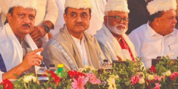 ‘મુસ્લિમોને ડરાવનારાને છોડીશું નહીં…’ મહારાષ્ટ્રના ઉપમુખ્યમંત્રીનું ઈફ્તાર પાર્ટીમાં મોટું નિવેદન …