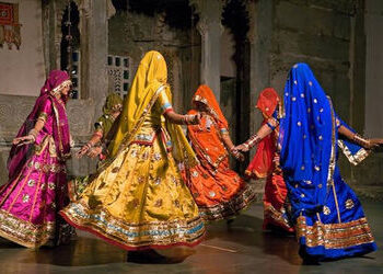 રાજસ્થાન સ્થાપના દિવસે સુરતમાં નોંધાશે ‘ગિનિસ વર્લ્ડ રેકોર્ડ’ : એકસાથે 11 હજાર માતા-દિકરીઓ કરશે ‘ઘુમ…