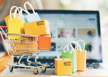 ભારતમાં ઓનલાઈન રિટેલ ખરીદદારોનો આંક 28 કરોડ, અમેરિકાને પાછળ મૂક્યું | The number of online retail bu…