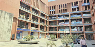 નોટિસ બાદ પણ વેરો નહીં ભરનાર ૯૯ મિલકતોને સીલ કરવામાં આવી | 99 properties sealed for not paying taxes…