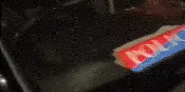 ગુજરાતમાં દારૂબંધીના લીરેલીલા…! સુરતમાં પોલીસ જવાને ખાખી વર્દીમાં જ દારૂની મહેફીલ માણી | dry state…