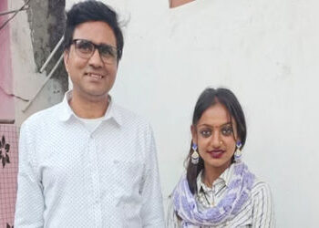 મહાકુંભની વાઈરલ ગર્લ મોનાલીસાને ફિલ્મની ઑફર આપનારા ડાયરેક્ટર પર રેપ કેસ, દિલ્હી પોલીસે ઝડપ્યો | Delh…