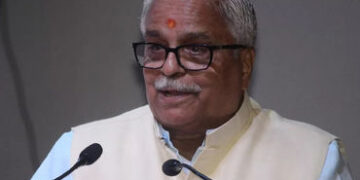 ઔરંગઝેબ વિવાદ : ‘છત્રપતિ શિવાજીએ અફઝલ ખાનની કબર બનાવી હતી’  RSS નેતા ભૈયાજી જોષી