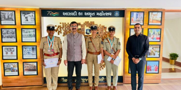 ગુજરાત પોલીસની શૂટિંગ ટીમે ત્રણ બ્રોન્ઝ મેડલ જીત્યા, ડીજીપીએ આપ્યા અભિનંદન