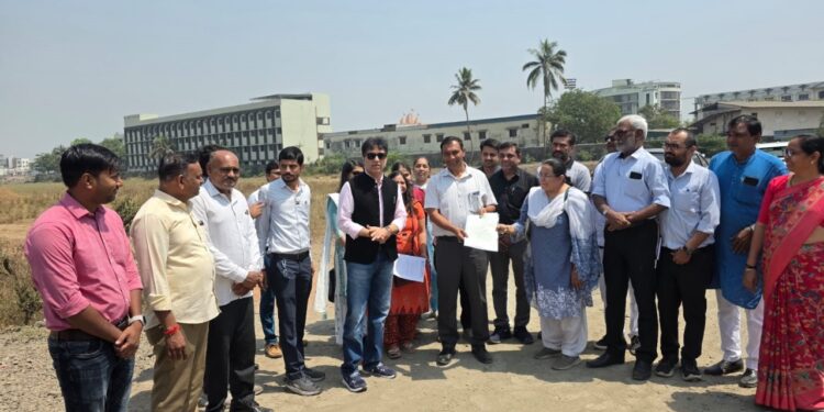 સરકારી વિજ્ઞાન કોલેજ, વરાછાની જમીન સુરત મહાનગરપાલિકા દ્વારા રાજ્યના શિક્ષણ વિભાગને સુપરત કરાઈ