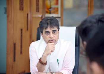 સરકારી વિજ્ઞાન કોલેજ, વરાછાના નવા બાંધકામ પ્લાનિંગ અંગે શિક્ષણ રાજ્ય મંત્રીની અધ્યક્ષતામાં બેઠક યોજા…