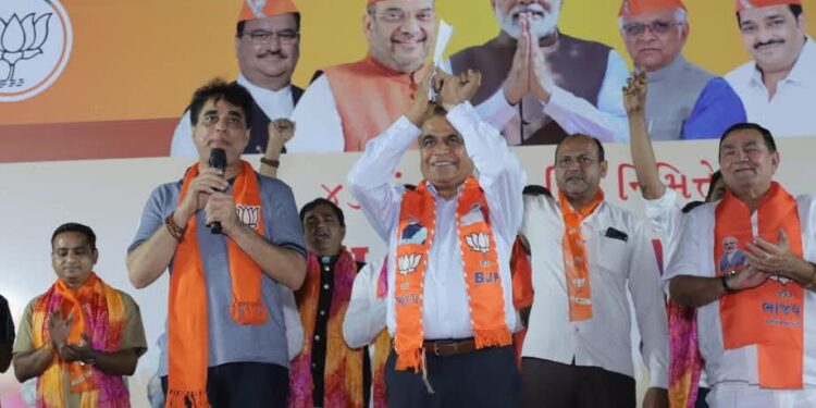 ભાજપના 46મા સ્થાપના દિવસ નિમિત્તે કામરેજ વિધાનસભામાં “સક્રિય સદસ્યોનું સંમેલન”નું ગૌરવપૂર્ણ આયોજન