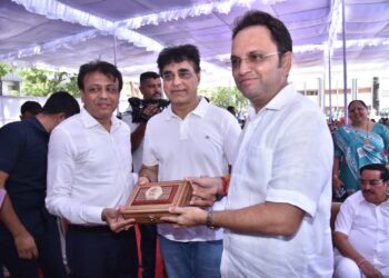 સુરત મનપાના વિવિધ ઝોનમાં રૂા. ૪૨ કરોડના ખર્ચે નિર્માણ પામનાર ૧૪ પ્રાથમિક શાળાઓના ૦૯ ભવનોનું કેન્દ્રી…