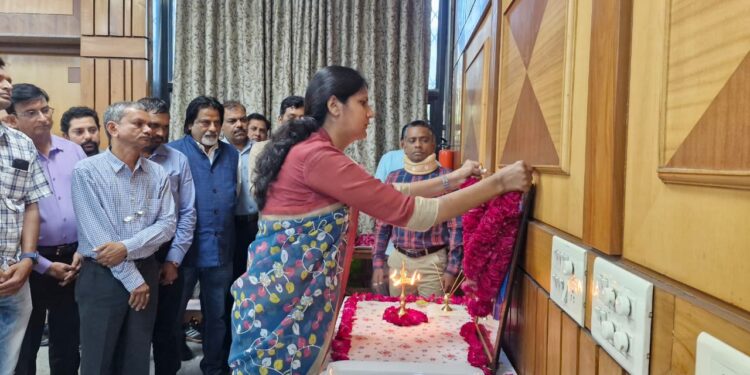 અમદાવાદ મંડળમાં ડૉ. ભીમરાવ આંબેડકરના જન્મજયંતિની ઉત્સાહ પૂર્વક ઉજવણી કરવામાં આવી