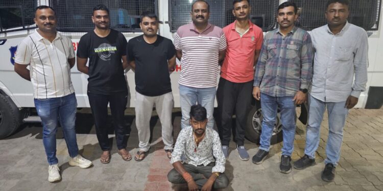 ભાવનગર લોકલ ક્રાઇમ બ્રાન્ચ નો સપાટો ભાવનગરના શિહોર પોલીસ સ્ટેશનમાં દાખલ થયેલ રૂ.૮૮,૮૫,૧૨૩/-ના અમુલ ઘ…