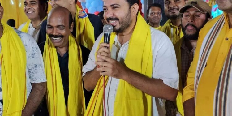 AAPના દિગ્ગજ નેતાને ગુજરાત ચૂંટણીની જવાબદારી મળતાં જ CBIના દરોડા, રાજકારણ ગરમાયું