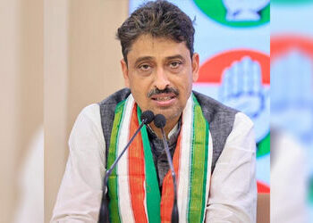 ‘હું પણ રામજીનો વંશજ છું, મને પણ ટ્રસ્ટમાં સામેલ કરો’ સેન્ટ્રલ વક્ફ કાઉન્સિલથી કોંગ્રેસ નેતા ભડક્યાં…