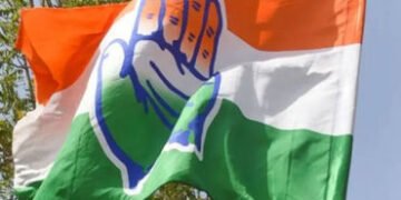 કોંગ્રેસના બે પૂર્વ MLA તું-તારી, ગાળાગાળી પર ઉતર્યા, રાષ્ટ્રીય અધિવેશન પૂર્વે જૂથવાદ ચરમસીમાએ | Guj…