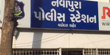 મારા આપઘાત માટે માતા પિતા, દીકરા તથા તેની વહુ જવાબદાર, દુષ્પપ્રેરણાનો ગુનો નોંધાયો | Parents son and…
