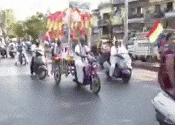 ગુજરાતભરમાં મહાવીર જ્યંતીની ભવ્ય ઉજવણીઃ ચાંદીના રથ, બેન્ડબાજા અને નૃત્ય સાથે ઠેર-ઠેર નીકળી શોભાયાત્ર…