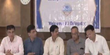 અમદાવાદમાં 3 હેલ્થ ઇન્શ્યોરન્સ કંપનીની કેશલેસ સુવિધા બંધ, જાણો કોની સેવાઓ કરાઈ રદ | Cashless facilit…