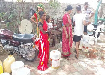 પાણીની સમસ્યાથી ત્રસ્ત રહીશોની ચૂંટણીના બહિષ્કારની ચીમકી | Residents upset over water problem threat…