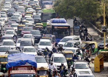 દિલ્હીમાં 55 લાખ વાહનો હવે ‘ગેરકાયદે’, પેટ્રોલ-ડીઝલ નહીં મળે: દિશા-નિર્દેશ જાહેર