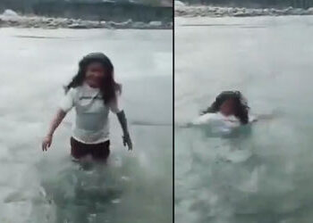 VIDEO : એ…એ….ગઈ…. રીલના ચક્કરમાં ગંગામાં તણાઈ ગઈ મહિલા, પગ લપસતાં સંભાળી જ ના શકી | Woman swep…