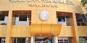 ઊંઝા માર્કેટયાર્ડમાં વેપારીઓની બેઠકમાં હોબાળો, ખરીદ-વેચાણ બંધ રાખવાની ચીમકી | Unjha Marketing Yard M…