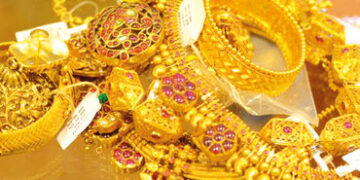 સોનામાં નવો વિક્રમ : રૂ. 1,00,000ની સપાટીએ | Gold hits new record: Rs 100 000