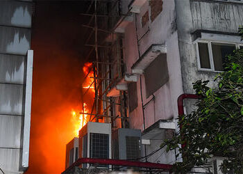 કોલકાતાની હોટેલમાં ભીષણ આગ : 14નાં મોત, 13 ઘાયલ | Massive fire breaks out in Kolkata hotel: 14 dead …