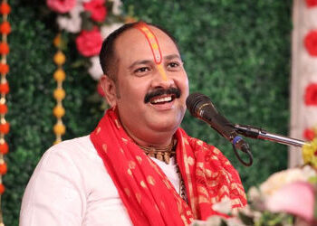 ‘જેટલી ઢંકાયેલી રહેશે એટલી જ સુરક્ષિત રહેશે…’ મહિલાઓ અંગે કથાવાચક પ્રદીપ મિશ્રાનું નિવેદન | coveri…