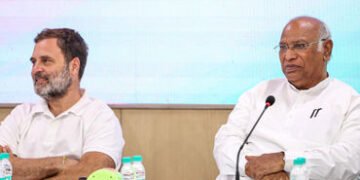 ‘અમે સરકાર અને સેનાની સાથે,’ ઓપરેશન સિંદૂર પર રાહુલ ગાંધી અને મલ્લિકાર્જુન ખડગેનું સર્મથન | Rahul Ga…