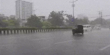 દેશના 17 રાજ્યોમાં ચોમાસાની એન્ટ્રી, ભારે વરસાદથી મુંબઈ જળબંબાકાર, રાજસ્થાનમાં બેઋતુ | Monsoon enter…