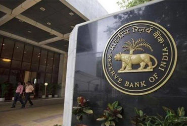 ખાનગી બેન્કોમાં 10088 કરોડ જ્યારે સરકારીમાં 25667 કરોડ રૂપિયાની છેતરપિંડી, RBIનો રિપોર્ટ | RBI Annua…