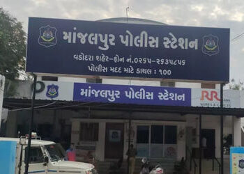8 લાખની સામે 18 લાખ ચૂકવી દેવા છતાં વધુ 15 લાખની માંગણી કરતા બે વ્યાજખોરો સામે ફરિયાદ | Complaint fi…