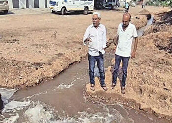 સુરેન્દ્રનગરના વોર્ડ નં.૨મા પાણીની લાઇમાં ભંગાણ થતાં પાણીનો વેડફાટ | Water wastage due to rupture in…