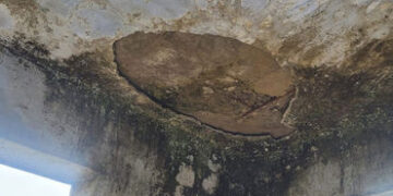 ઊનાની નેસડા શાળામાં જર્જરિત રૂમોથી બાળકોના શિક્ષણ પર અસર | Dilapidated rooms at Una’s Nesda School i…