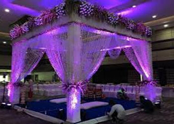 તહેવારો અને પ્રસંગોમાં અનિવાર્ય એવા ડેકોરેશનની ચીજોના ભાવમાં વધારો ઝીંકાયો | Prices of decorative it…