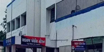 શેરથા પાસે કારમાંથી વિદેશી દારૃના જથ્થા સાથે ડિસાના બે પકડાયા