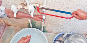 કૃતિપાર્ક સોસાયટીના એક ઘરનું પાણીનું જોડાણ કપાયું, બીજાને નોટિસ | Water connection of one house in K…