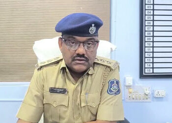 જાતિનું બોગસ પ્રમાણપત્ર રજૂ કરવાના કેસમાં ગુજરાત પોલીસના ડિસમીસ કરાયેલા ACP બી.એમ. ચૌધરીની ધરપકડ બાદ…