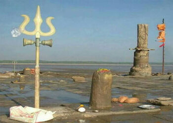 કોળિયાક-નિષ્કલંક મહાદેવ રોડ પર એક વર્ષ પછી પણ બ્રિજ બન્યો નથી | Bridge not built on Koliyak Nishkala…
