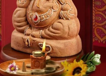 અમદાવાદ મ્યુનિસિપલ કોર્પોરેશન દ્વારા ગાયના છાણમાંથી ઈકો ફ્રેન્ડલી ગણેશ મૂર્તિ, કુંડા તૈયાર કરાયા | B…