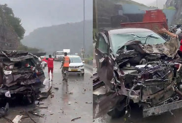 મુંબઈ-પૂણે એક્સપ્રેસ વે પર ગમખ્વાર અકસ્માત: ટ્રેલરે 20 ગાડી અડફેટે લીધી, ચારના મોત