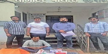 દવાખાનું ચલાવતો 12 પાસ બોગસ ડોક્ટર ઝડપાયો | 12th pass bogus doctor running a hospital caught