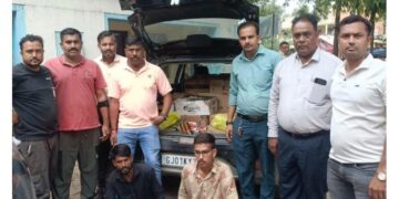 અમદાવાદના નરોડા પોલીસ સ્ટેશન વિસ્તારમાથી ભારતીય બનાવટના વિદેશી દારૂના જથ્થા સાથે બે આરોપીઓને ઝડપી લઇ…