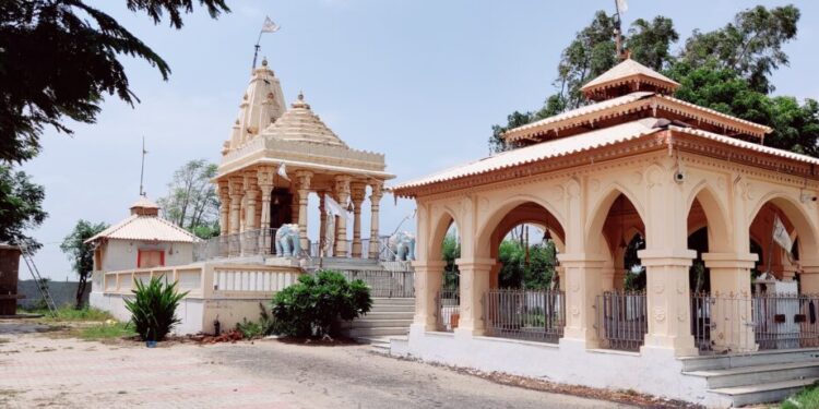 સમગ્ર ભારતમાં એક અનોખું ગામ: જ્યાં 800 વર્ષથી રક્ષાબંધન પૂનમે નહીં, ભાદરવા સુદ તેરસે ઉજવાય છે